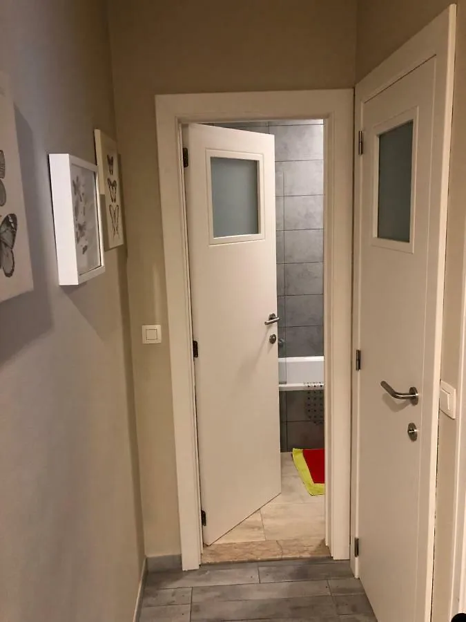 One-Bedroom Apartment Near Atomium Brussels