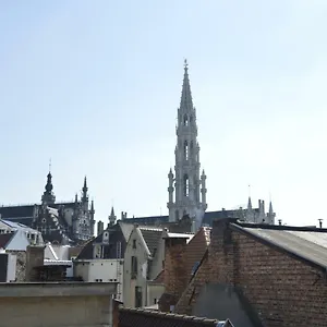 Super Flat Next Grand Place Brussels